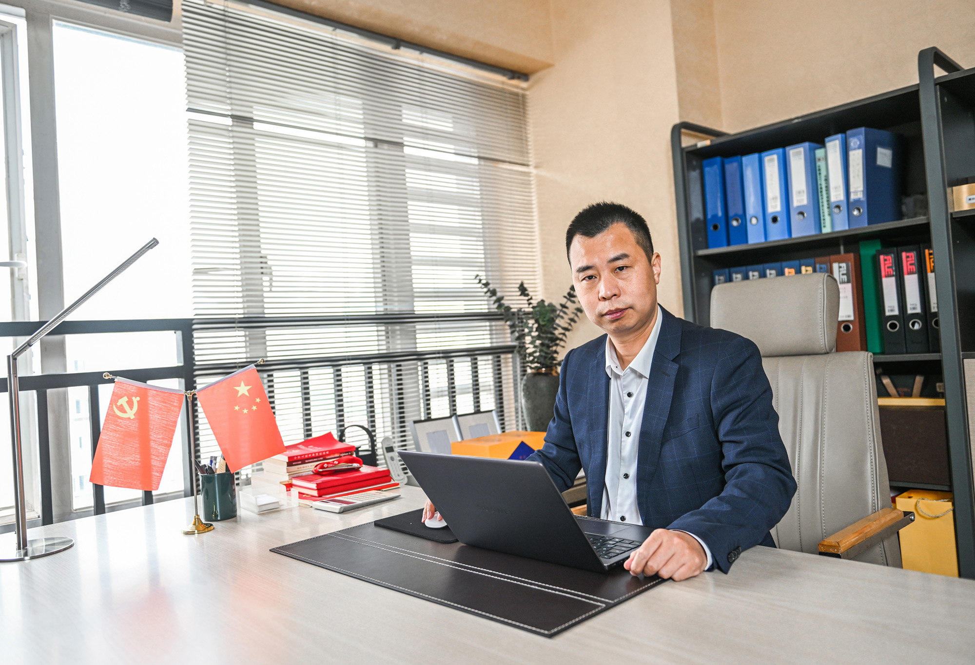 凯发官网董事长 郑桂文